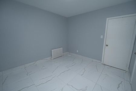 For Lease - 2624 Eglinton Avenue Unit# 1, Toronto, Ontario - Photo 2