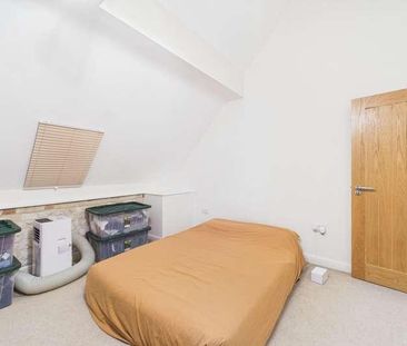 Abbey Barns Court, Thetford, IP24 - Photo 2