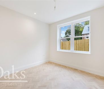 4 bedroom semi-detached house to rent - Photo 5