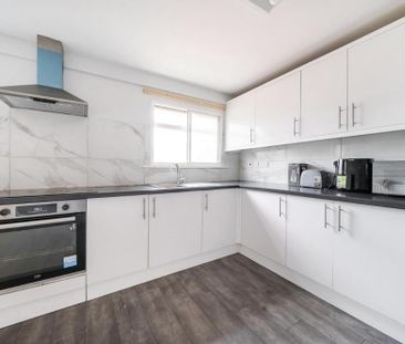 1 bedroom house of multiple occupation to rent - Photo 6