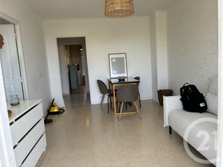 Location Appartement 3 pièces 55m² NICE 06000 - Photo 2