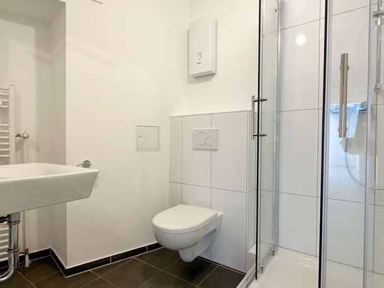 WUPPERTAL-ZENTRUM: HELLE & GROßZÜGIGE 3-ZIMMERWOHNUNG IN ELBERFELD-MITTE +AUFZUG +KÜCHE +NEUES BAD - Photo 1