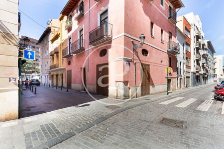 Penthouse for rent with Terrace in El Pilar (Valencia) - Photo 2