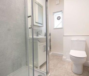 London Road, Bath, Somerset, BA1 - Photo 5