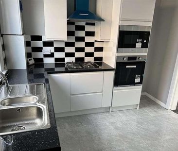 Cowper Street, Ashton-under-lyne, OL6 - Photo 4