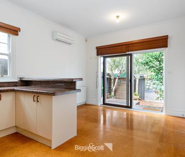 Single Front in Great Location! - Photo 2