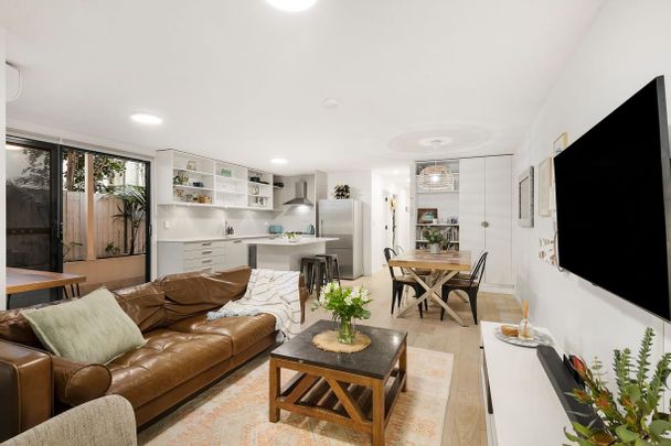 Ultra-chic courtyard apartment 100m from the beach - Photo 1