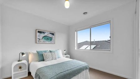 “Spacious Double Storey - 4 Bedroom Family Home” - Photo 2