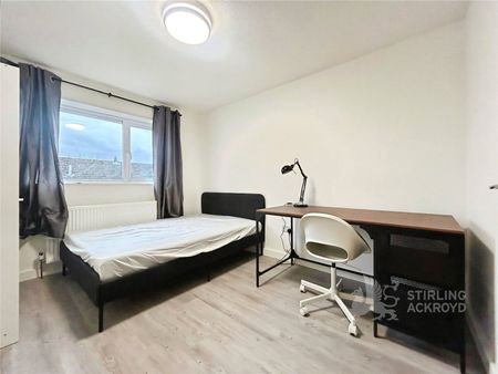 Cobbett Road, Guildford, Surrey, GU2 8EL - Photo 2