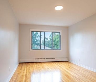 🏡 1 chambre lumineuse |1 400 $/mois | $1246/mois - Photo 1