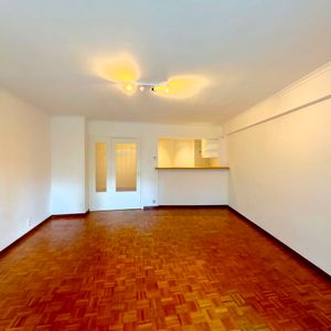 Appartement te huur in Gent voor € 925 met 2 slaapkamers - Photo 2