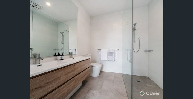 LIVE YOUR BEACH LIFE! - Photo 1