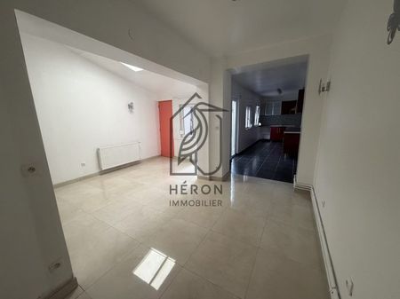 Appartement type 2 avec cour - 150m métro - Photo 3