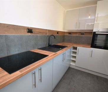 17, Holtdale Green, Leeds, West Yorkshire, LS16 7RR - Photo 4