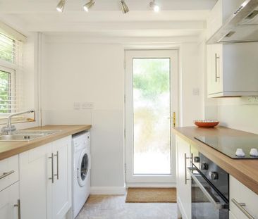 2 bedroom terraced house to rent - Photo 5