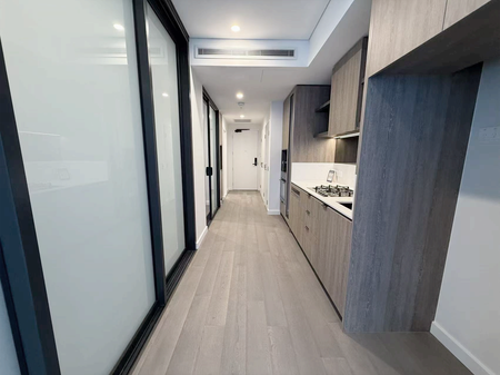 Brand New Luxtury 1 Bed+Study Apartment in the Heart of Zetland - Photo 5