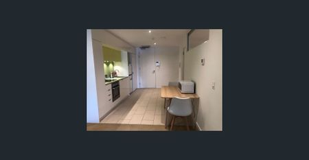 Fully Furnished - Close to RMIT & Melbourne University - Photo 5
