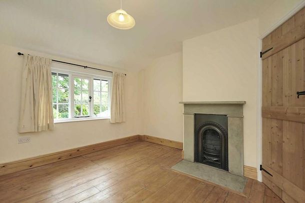 2 bedroom end of terrace house to rent - Photo 1