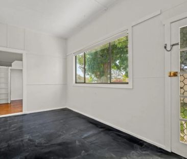 The Ideal Family Home - Conveniently located to all amenities - Photo 4