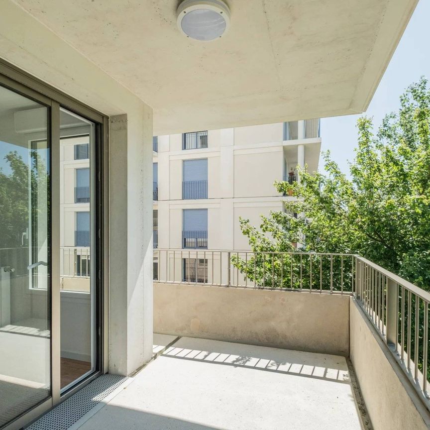Rental Apartment Bordeaux Saint-Jean - Photo 1