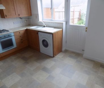 Clos Ysbyty, Neath, SA11 - Photo 2