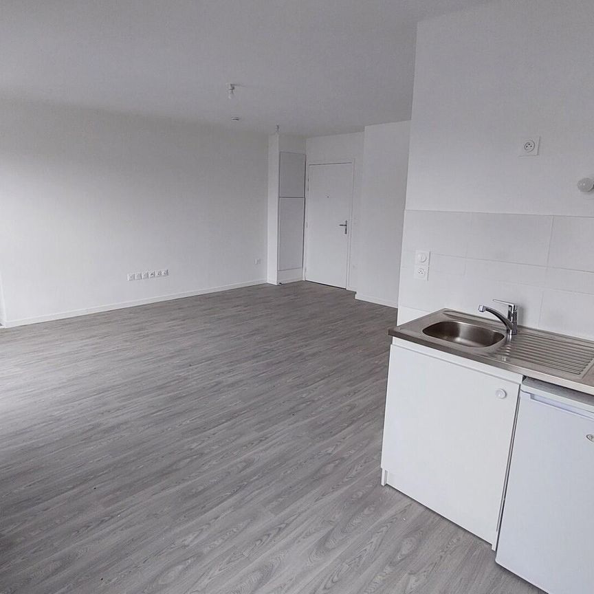 location Appartement T1 DE 34.47m² À VILLIERS LE BEL - Photo 1
