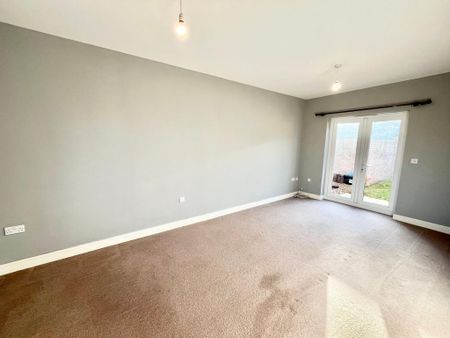 3 bedroom detached house to rent - Photo 2