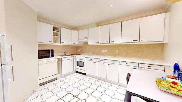 Appartement te huur - Photo 1