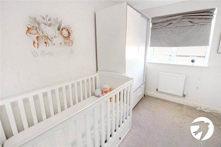 4 bedroom terraced house to rent - Photo 4