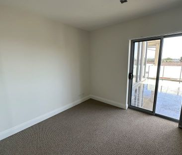 3/32 Bourke Street - Photo 3