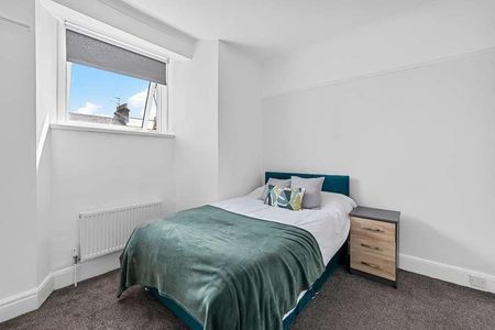 St James Place West, Plymouth, PL1 - Photo 3