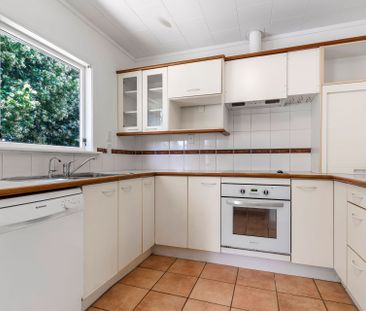 91A Gossamer Drive Pakuranga - Photo 4