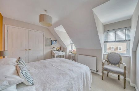 4 bedroom terraced house to rent - Photo 4