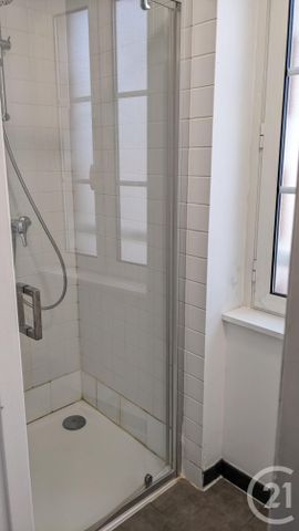 Location Appartement 2 pièces 28m² MONT DE MARSAN 40000 - Photo 4