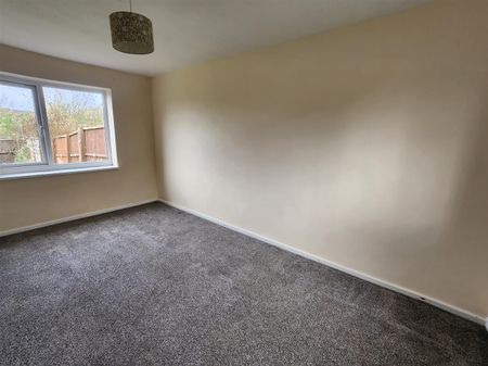 Harrison Way, Lydney - Photo 4