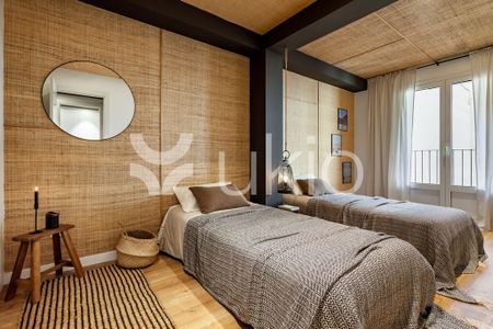 9 room luxury Apartment for rent in Barcelona, Spain - Photo 2