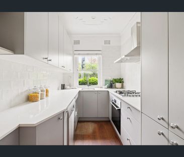 Renovated Art Deco apartment close to Five Ways - Photo 4