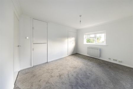 East Crescent, Dereham, Swanton Morley - Photo 3