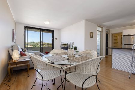 Elevated Living with Panoramic Mosman Park Views - Photo 5