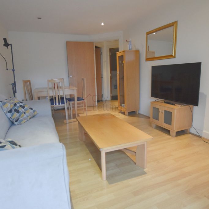 2 Bedroom Apartment - Photo 1