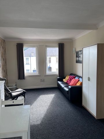 2 Bed Flat, Stenhouse Cottages, EH11 - Photo 2