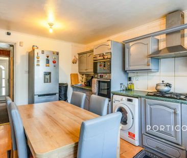 3 bedroom townhouse to rent - Photo 6