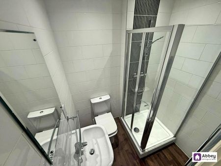 1 bedroom in a house share to rent - Photo 4