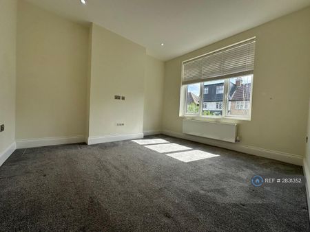 4 bedroom terraced house to rent - Photo 2
