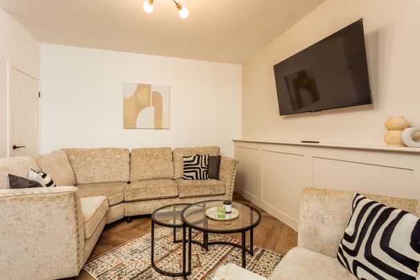 Bath Place - Photo 1