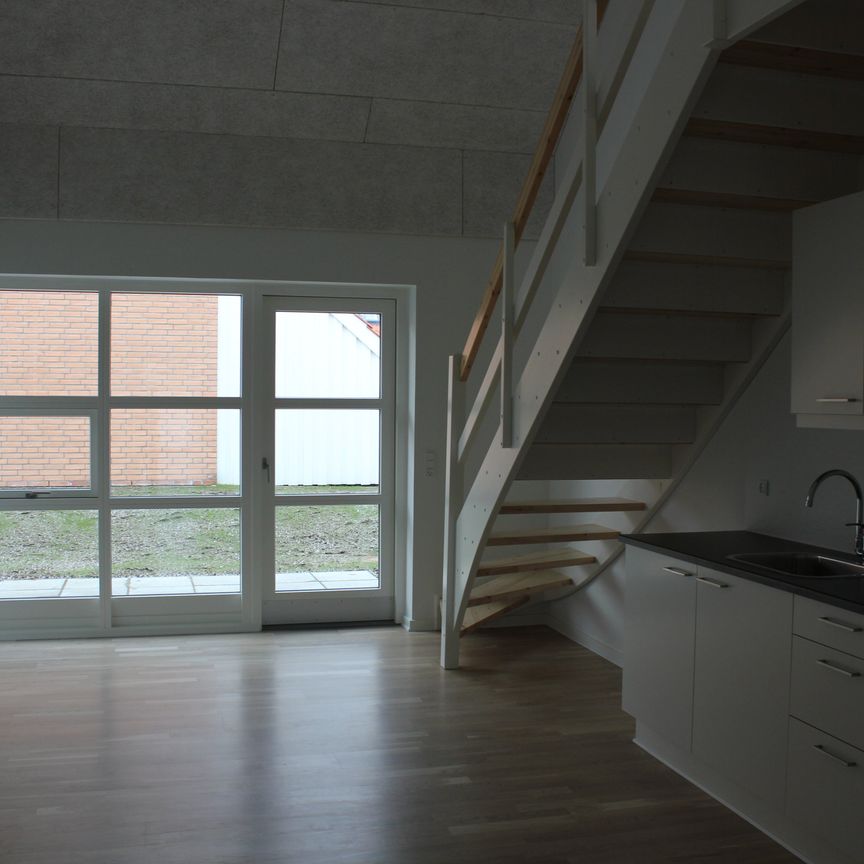 2 værelses rækkehus (studiebolig) - Foto 1