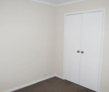 Stunning Oceanfront Apartment in the Heart of Scarborough - Photo 1