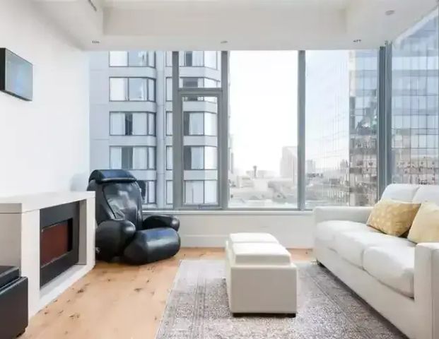 About this Condo in Downtown VW, Vancouver West | 667 Howe Street, Vancouver - Photo 1