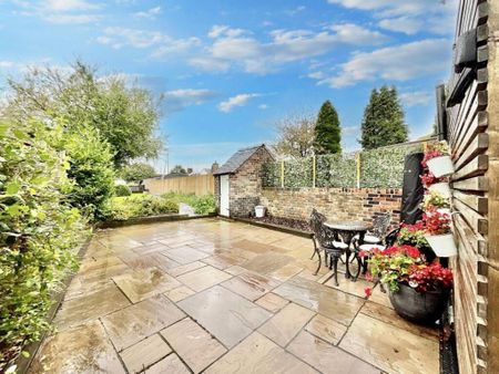 2 bedroom terraced house to rent - Photo 3