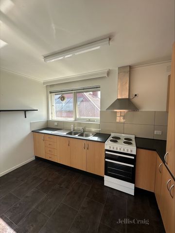 7/39 Heller Street, Brunswick West VIC 3055 - Apartment For Rent | Domain - Photo 5